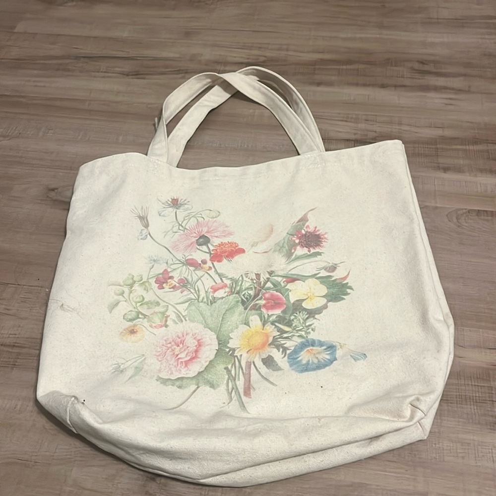 Floral tote bag